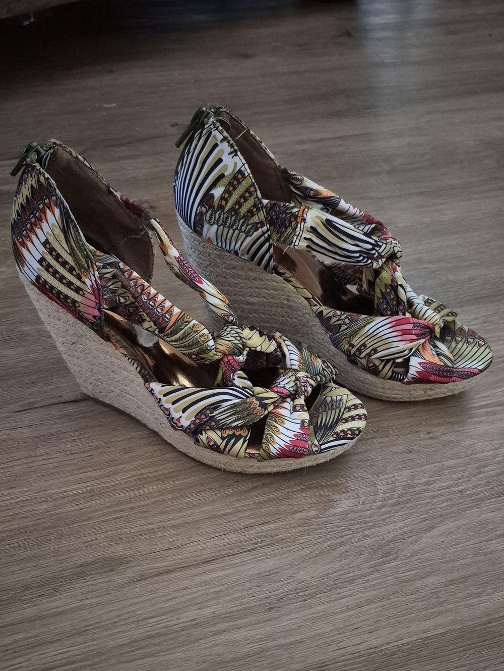 Carlos Santana Multicolor Knot-Front Espadrille Wedges